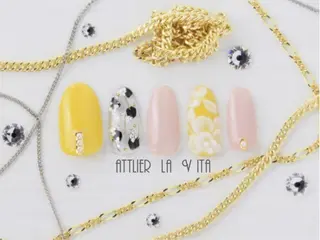 ネイル atelier la vita所属・lavita. mimuraのネイルデザイン