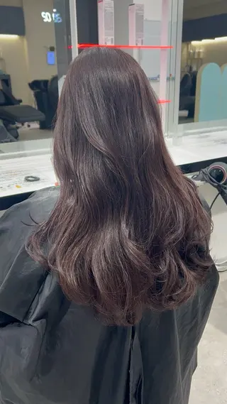 ロング カラー 履歴修正屋さん／ ブロンド／ホワイトのヘアスタイル