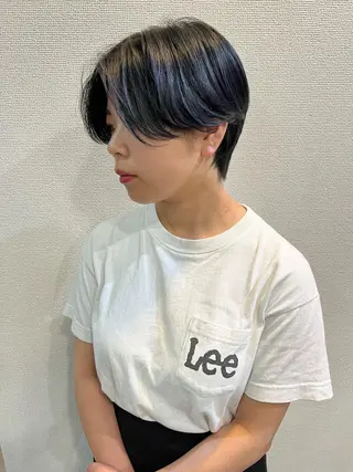 ショート カラー _WHITE所属・黒川 陵のヘアスタイル