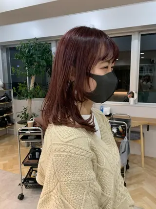 ミディアム カラー 斉藤 未佳のヘアスタイル