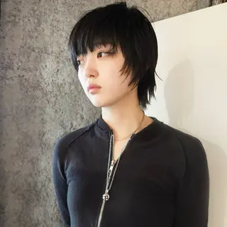 ショート bloc japon所属・ﾌﾞﾚｲｽﾞ˚✧₊⁎ ﾚｲﾔｰToriのヘアスタイル