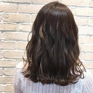 ミディアム カラー 再現性◎✨艶髪🔆 川﨑友稀のヘアスタイル