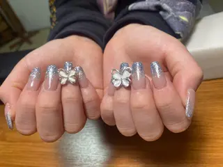 ネイル ネイルサロンまきの所属・牧野 真都華のネイルデザイン