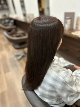 カラー 穴澤 大地のヘアスタイル