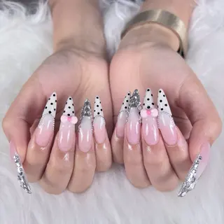 カラー RUBY NAIL SPAのネイルデザイン