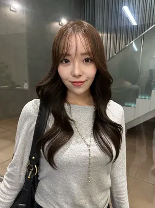 ロング RiA/レイヤーカッ ト/ハッシュカットのヘアスタイル