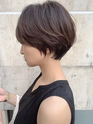 ショート カラー ミヤザキ タクトのヘアスタイル