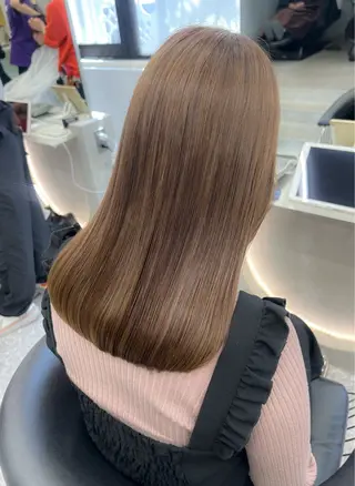 ミディアム カラー ヘアアレンジ fumika🎀 ベージュのヘアスタイル