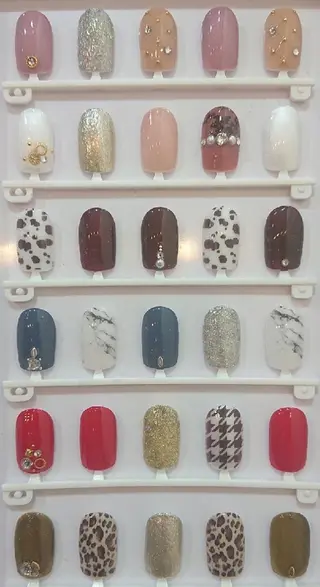 ネイル 🍒当日もOK🍒 𝑳𝑼𝑵𝑨花井のネイルデザイン