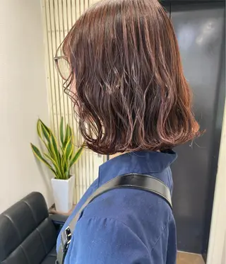 ミディアム カラー GiseL アンリのヘアスタイル