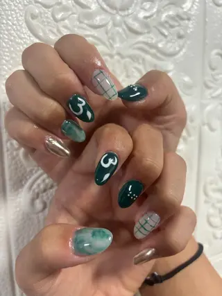 ネイル 飯塚 陽葵のネイルデザイン