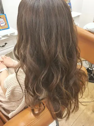 セミロング カラー noa  ノアのヘアスタイル