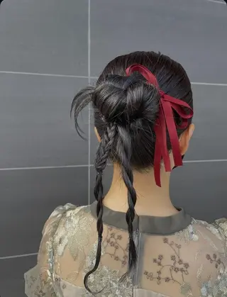 ミディアム ヘアアレンジ カラー achieve tillのヘアスタイル