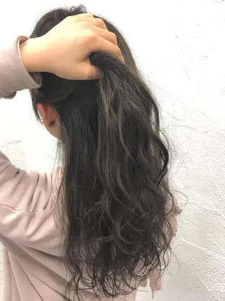 ロング ヘアアレンジ 大人垢抜け ダブルカラー【上野】のヘアスタイル