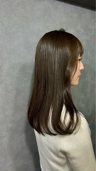 セミロング カラー chouette シュエットのヘアスタイル