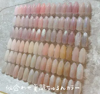 ネイル Nail •Head スパFortunaのネイルデザイン