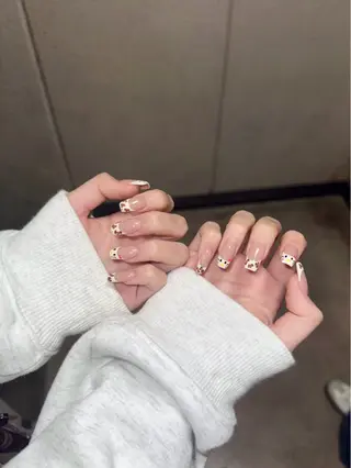 ネイル MIKIネイルサロン所属・郭 鑫颖のネイルデザイン