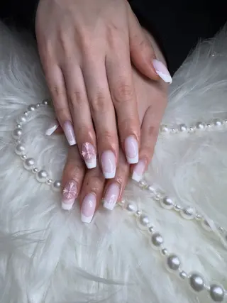 ネイル ꕤ︎︎牧野 麻衣ꕤ︎︎のネイルデザイン