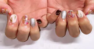 ネイル VIERU 🌈🎀💖のネイルデザイン