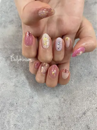 ネイル 岡本 友恵のネイルデザイン