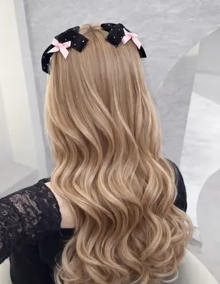 ロング 艶感ハイトーン/ 池袋/mei🩶のヘアスタイル