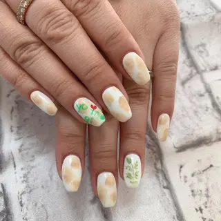 ネイル 💅ネイルハウス🏡 🎀TOMO🎀のネイルデザイン