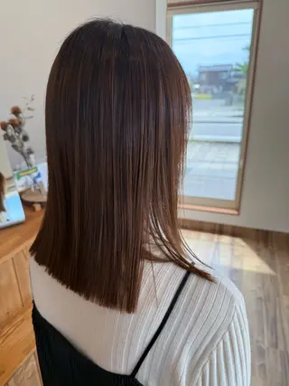 セミロング タガミ リンカのヘアスタイル