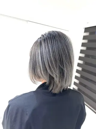 ショート カラー 加藤 佑二のヘアスタイル