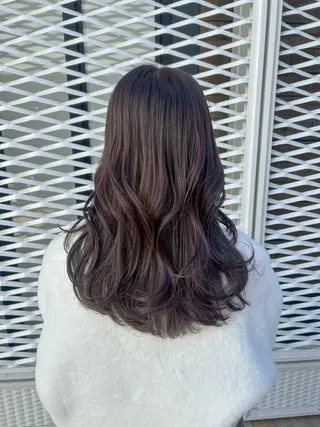 ロング カラー ヘアアレンジ yuka .のヘアスタイル