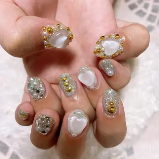 ネイル The Best Beauty受付担当のヘアスタイル