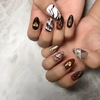 ネイル NEO Beauty Salon所属・𝐍𝐄𝐎 𝐉𝐔𝐑𝐈のネイルデザイン