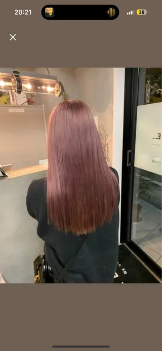 ロング 博多ブリーチ× 透明感/縮毛矯正のヘアスタイル