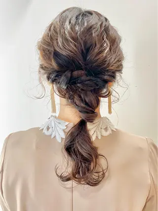 セミロング ヘアアレンジ 田中 あやなのヘアスタイル