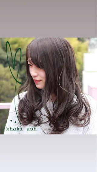 ロング カラー Viage （ビアージュ）のヘアスタイル