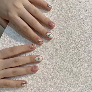 ネイル Queens 榊 まおのネイルデザイン