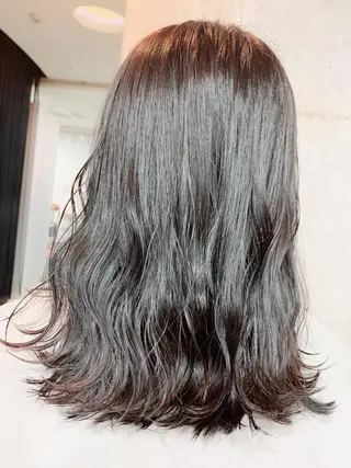 ミディアム カラー 小林 美央のヘアスタイル