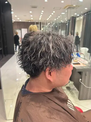 ショート パーマ メンズ メンズ専門 米山諒✂️のヘアスタイル