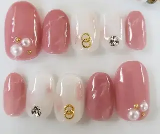 ネイル ゲン レイカのネイルデザイン