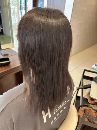 カラー 前田 藍央のヘアスタイル