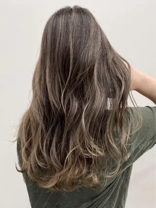ロング カラー ヘアアレンジ 【公式】amble luxe池袋東口🩷のヘアスタイル