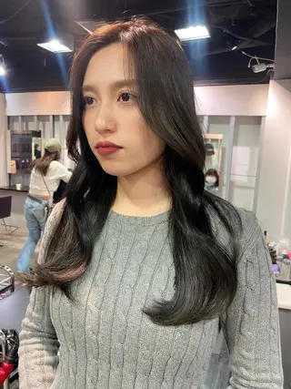 ロング カラー 地毛風艶カラー🌿 喜多夏海のヘアスタイル