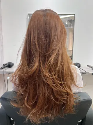 ロング カラー 艶ハイトーン‪‪🔆 ️️️安座間 希のヘアスタイル