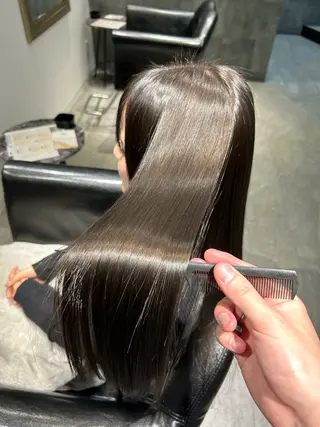 ロング 髪質改善特化🫧 梶川　歩哉のヘアスタイル