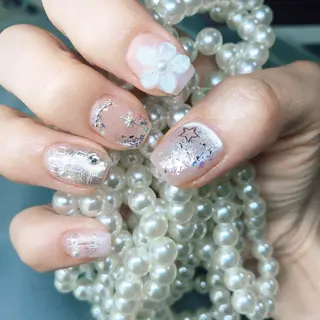 ネイル 高木 維麗絲のネイルデザイン