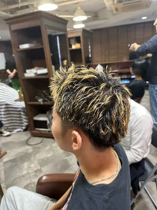 ショート growth 天神店所属・メンズ専門 SYUTAのヘアスタイル