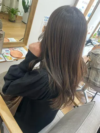 ロング カラー Era Hatsuneのヘアスタイル