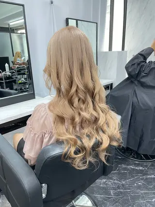 ロング カラー エクステ🩵ブリーチ 韓国ヘア🩵KAEのヘアスタイル