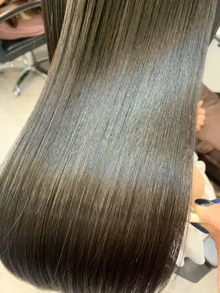 セミロング SALOWIN 銀座一丁目店所属・髪質改善/縮毛矯正 🎀小林 唯 🎀のヘアスタイル