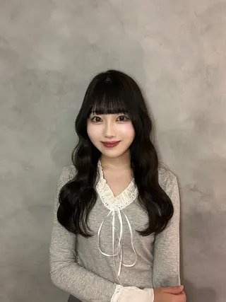 ロング 谷 亜澄のヘアスタイル