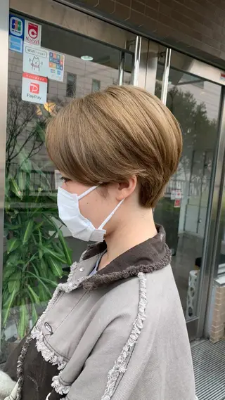 ショート カラー 🌈re-room EIKI🇰🇷のヘアスタイル